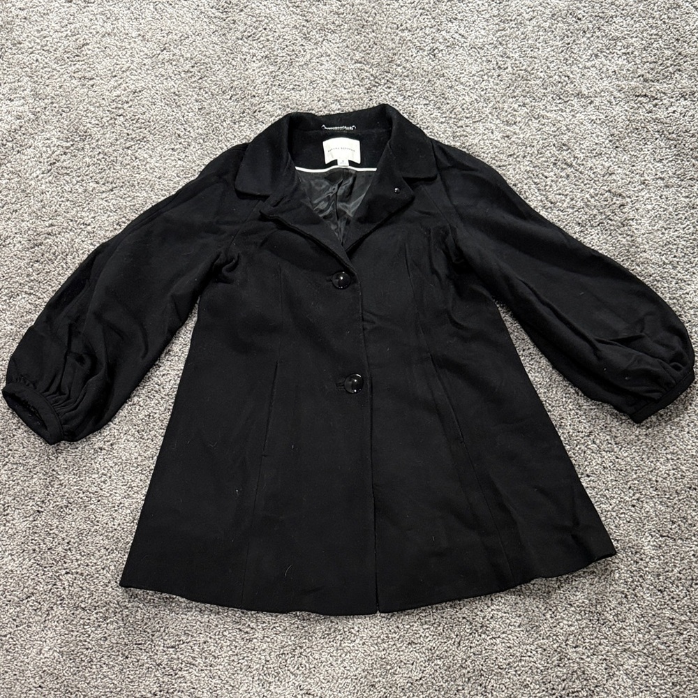 Chic Black Coat with Puff Sleeves